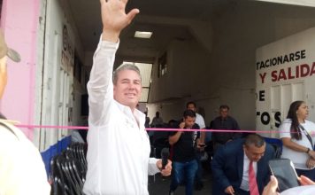 Inaugura Tony Bernal, casa de campaña